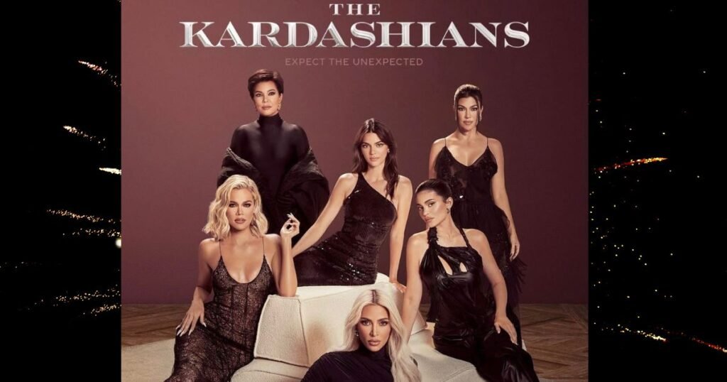 Kardashians-family_-Staragepedia.jpg